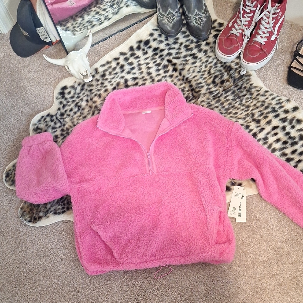 No Boundaries Pink Sherpa Pullover